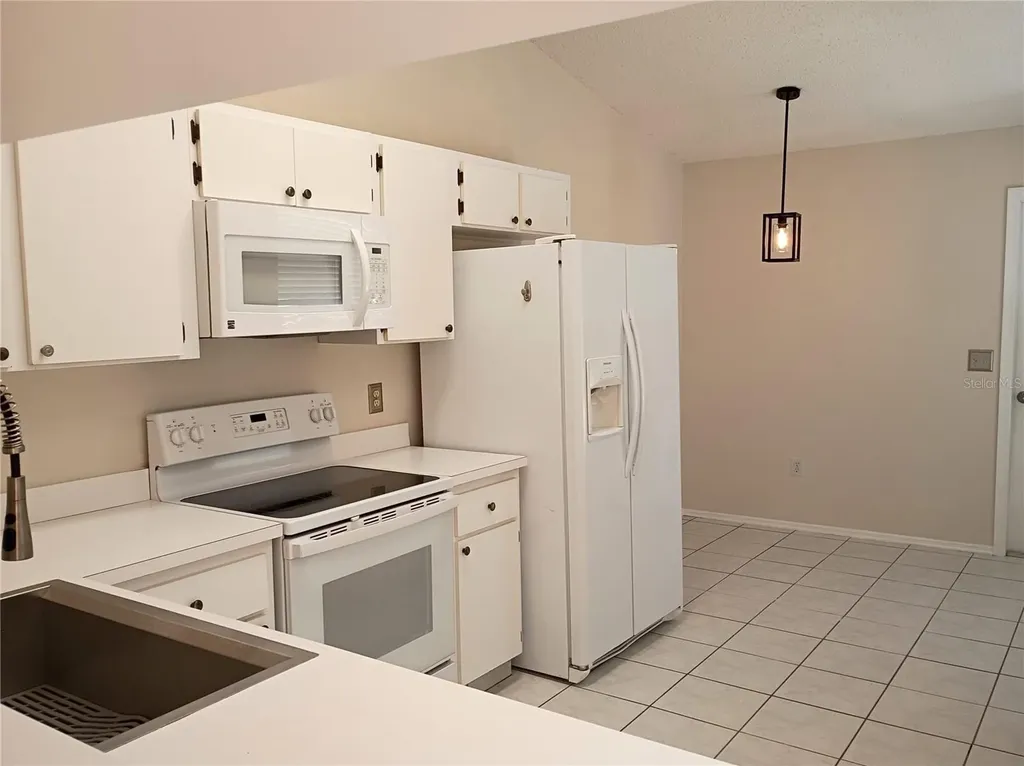 39650 Us Highway 19 N Tarpon Springs FL 34689