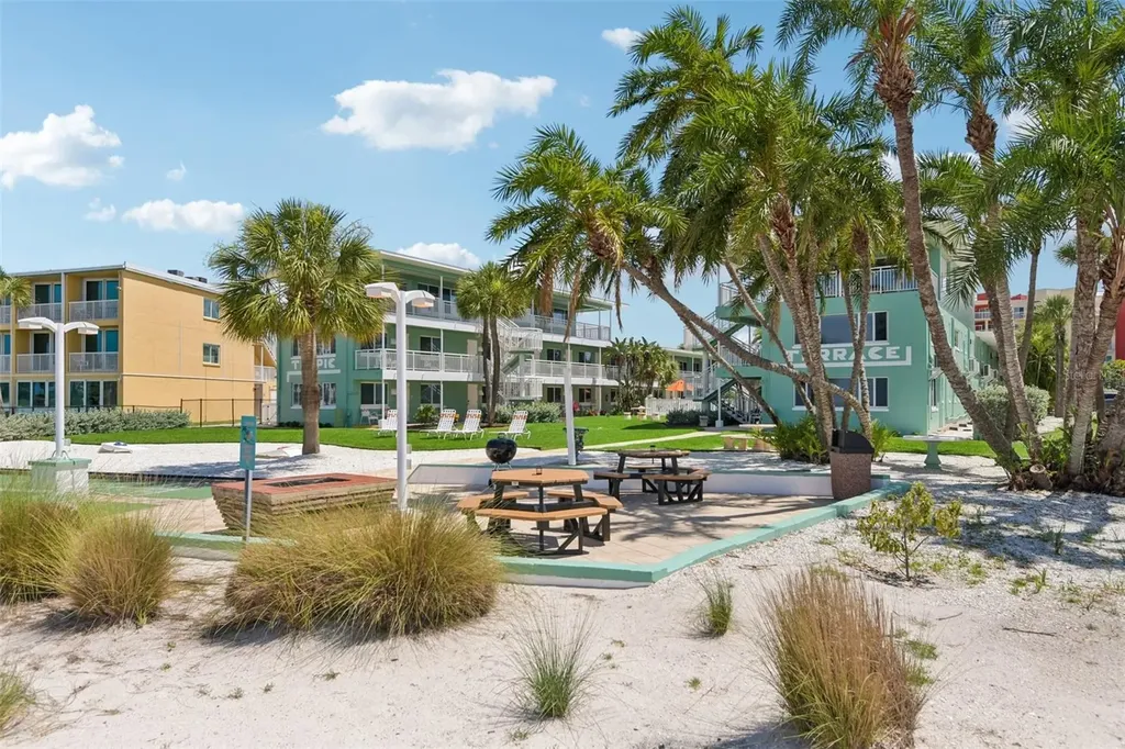 11730 Gulf Boulevard St Petersburg FL 33706