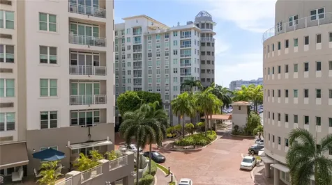 Cond. Capitolio Plaza Street San Juan PR 00901