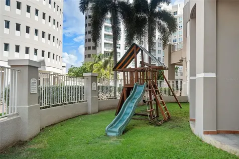 Cond. Capitolio Plaza Street San Juan PR 00901