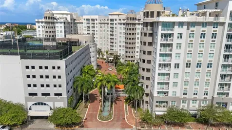 Cond. Capitolio Plaza Street San Juan PR 00901