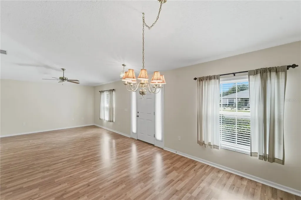 712 Cypress Oak Circle Deland FL 32720