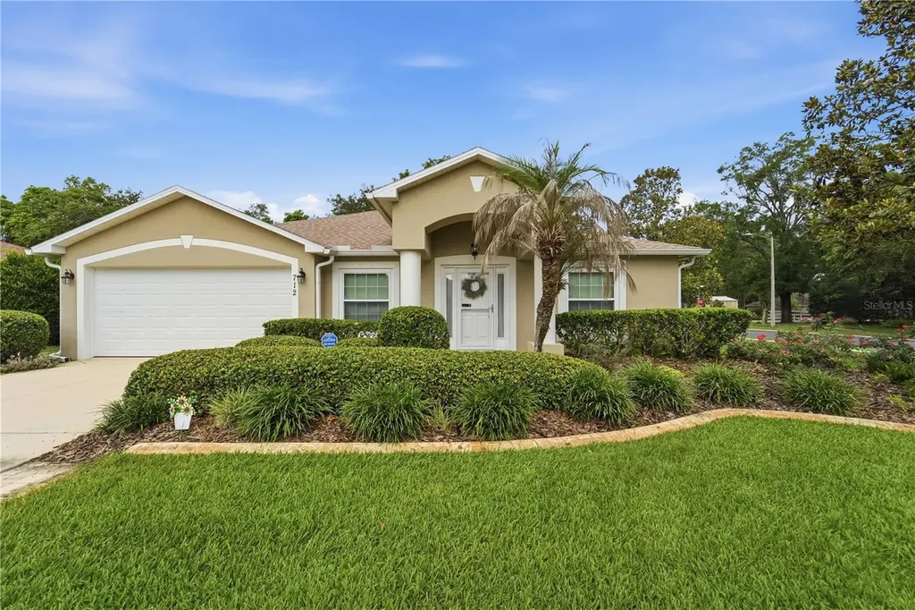 712 Cypress Oak Circle Deland FL 32720