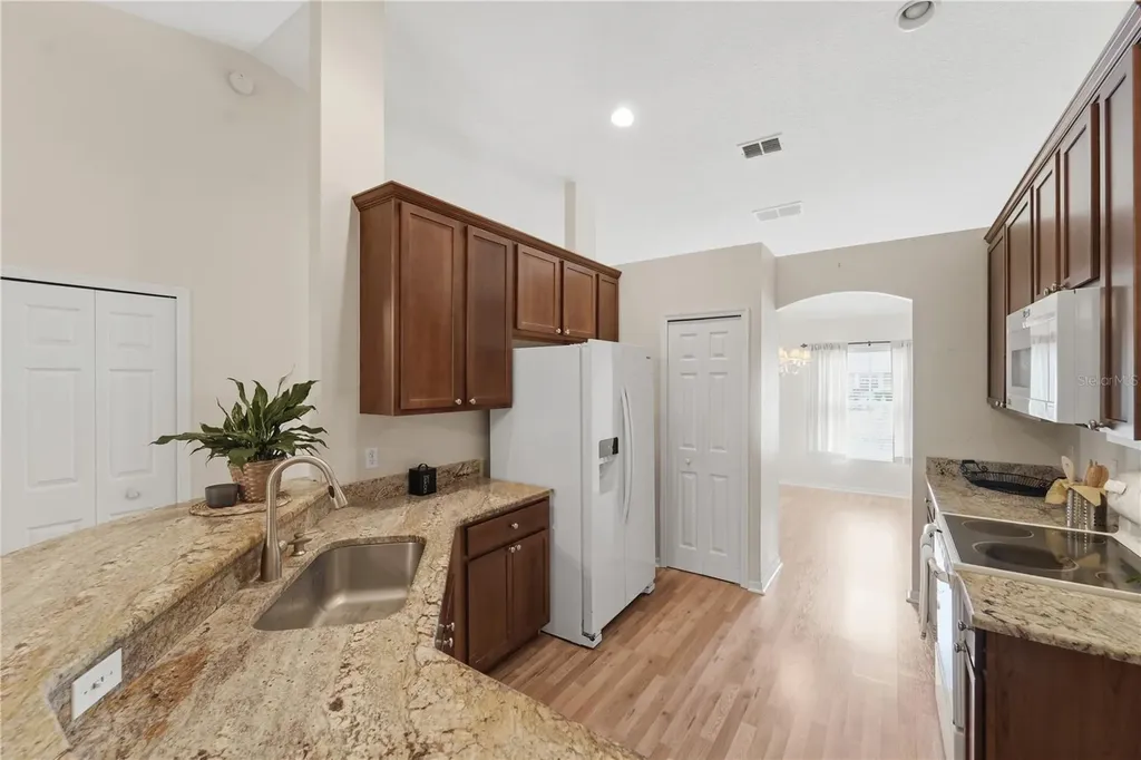 712 Cypress Oak Circle Deland FL 32720