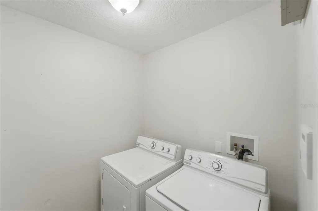 712 Cypress Oak Circle Deland FL 32720