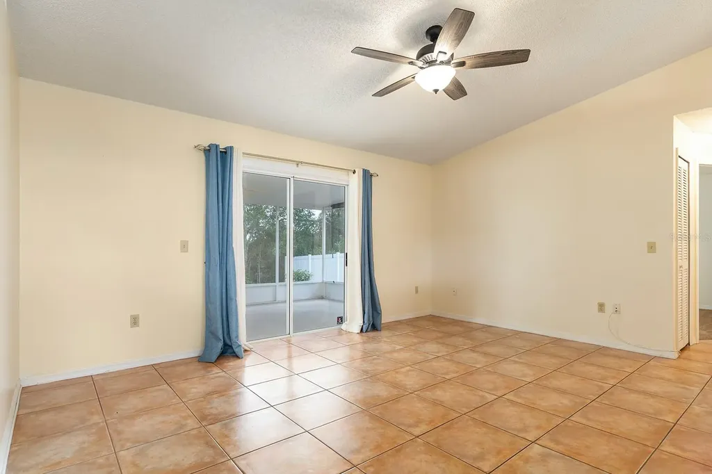 2076 S Parkton Drive Deltona FL 32725