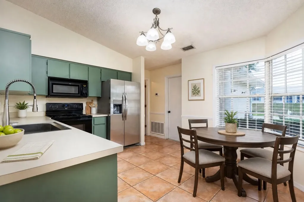2076 S Parkton Drive Deltona FL 32725