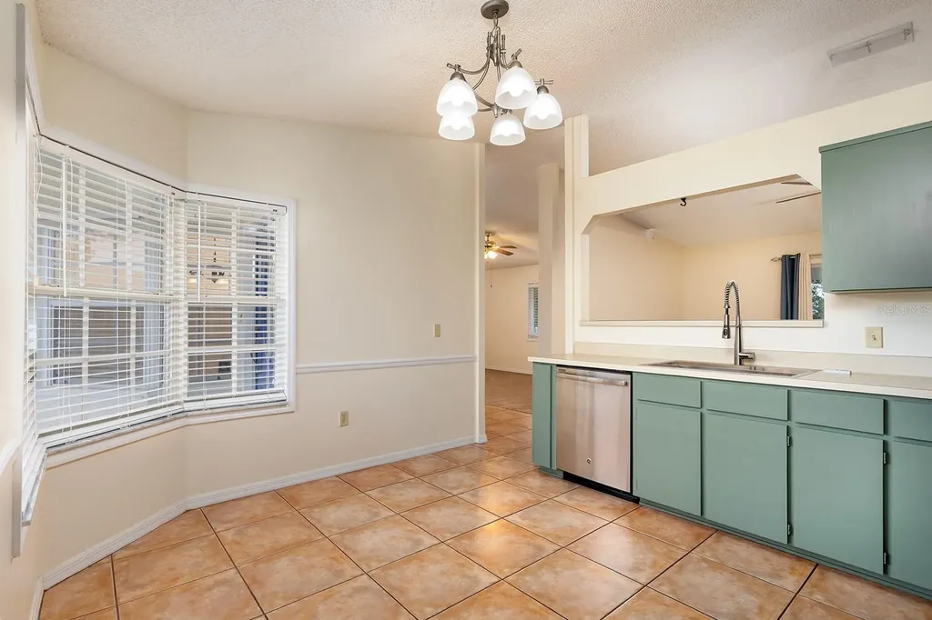 2076 S Parkton Drive Deltona FL 32725