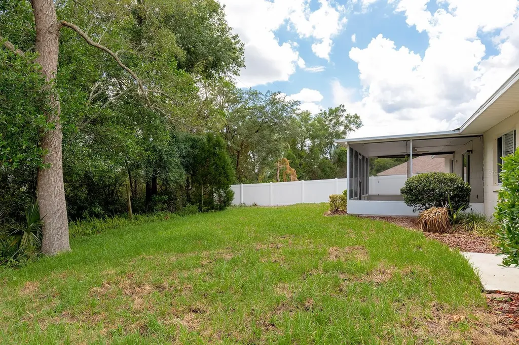 2076 S Parkton Drive Deltona FL 32725