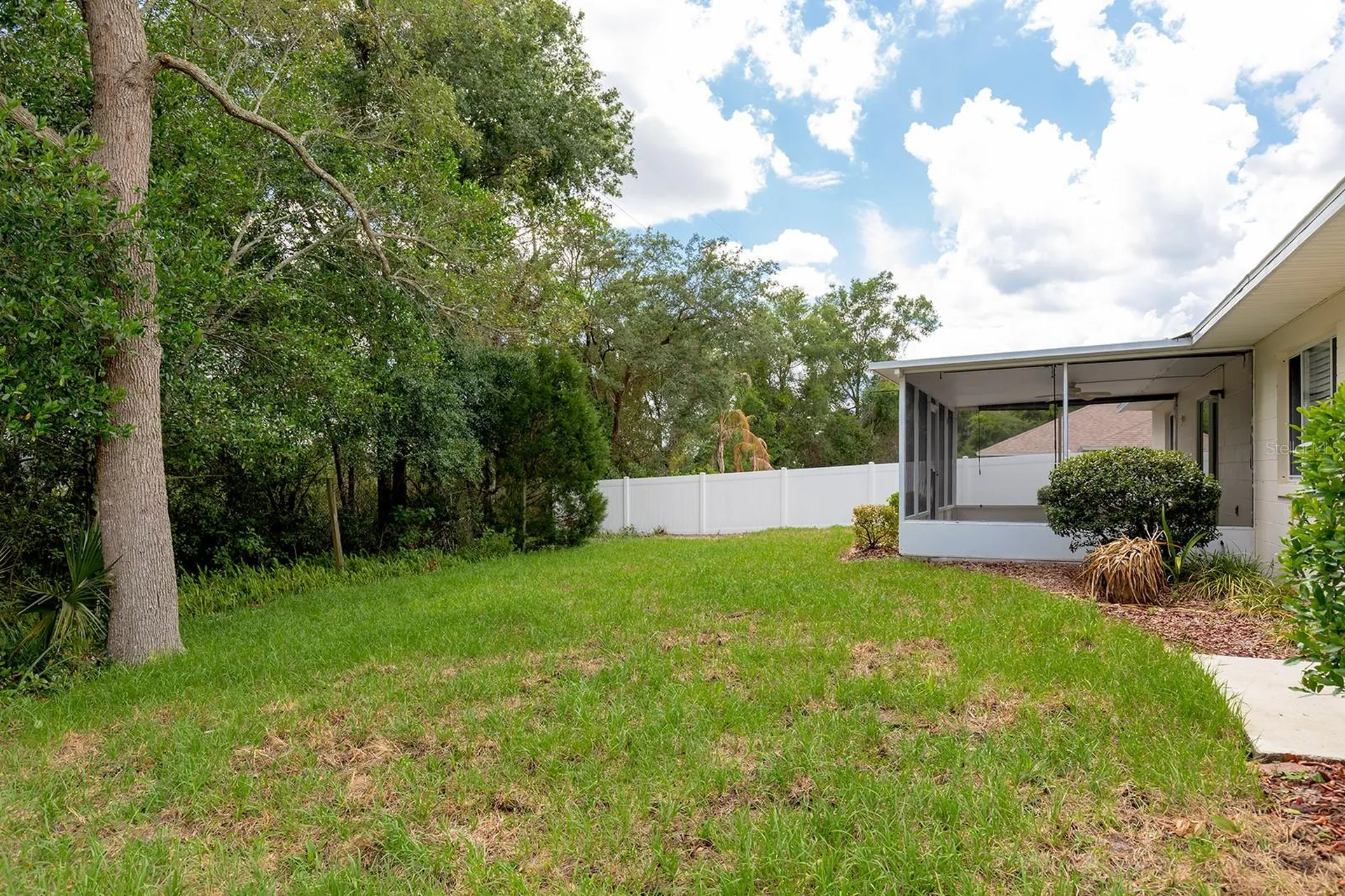 2076 S Parkton Drive Deltona FL 32725