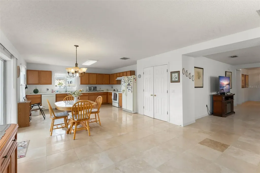 11867 Old Glory Drive Orlando FL 32837