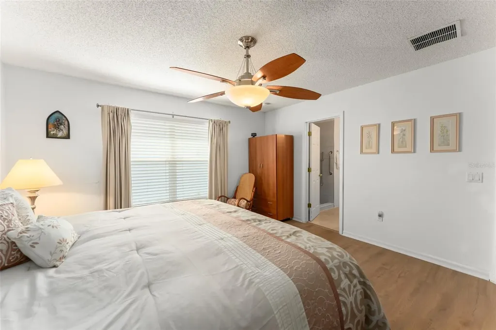 11867 Old Glory Drive Orlando FL 32837
