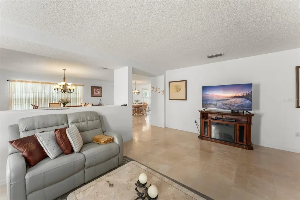 11867 Old Glory Drive Orlando FL 32837