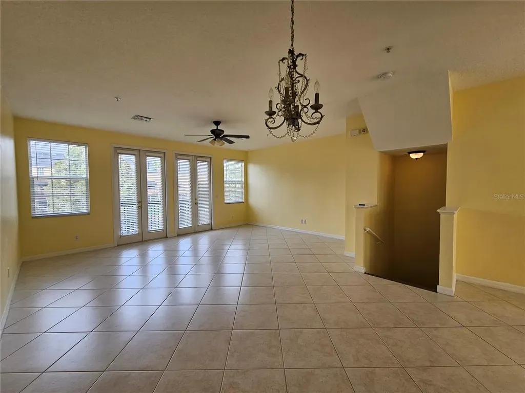 2927 Pointeview Drive Tampa FL 33611