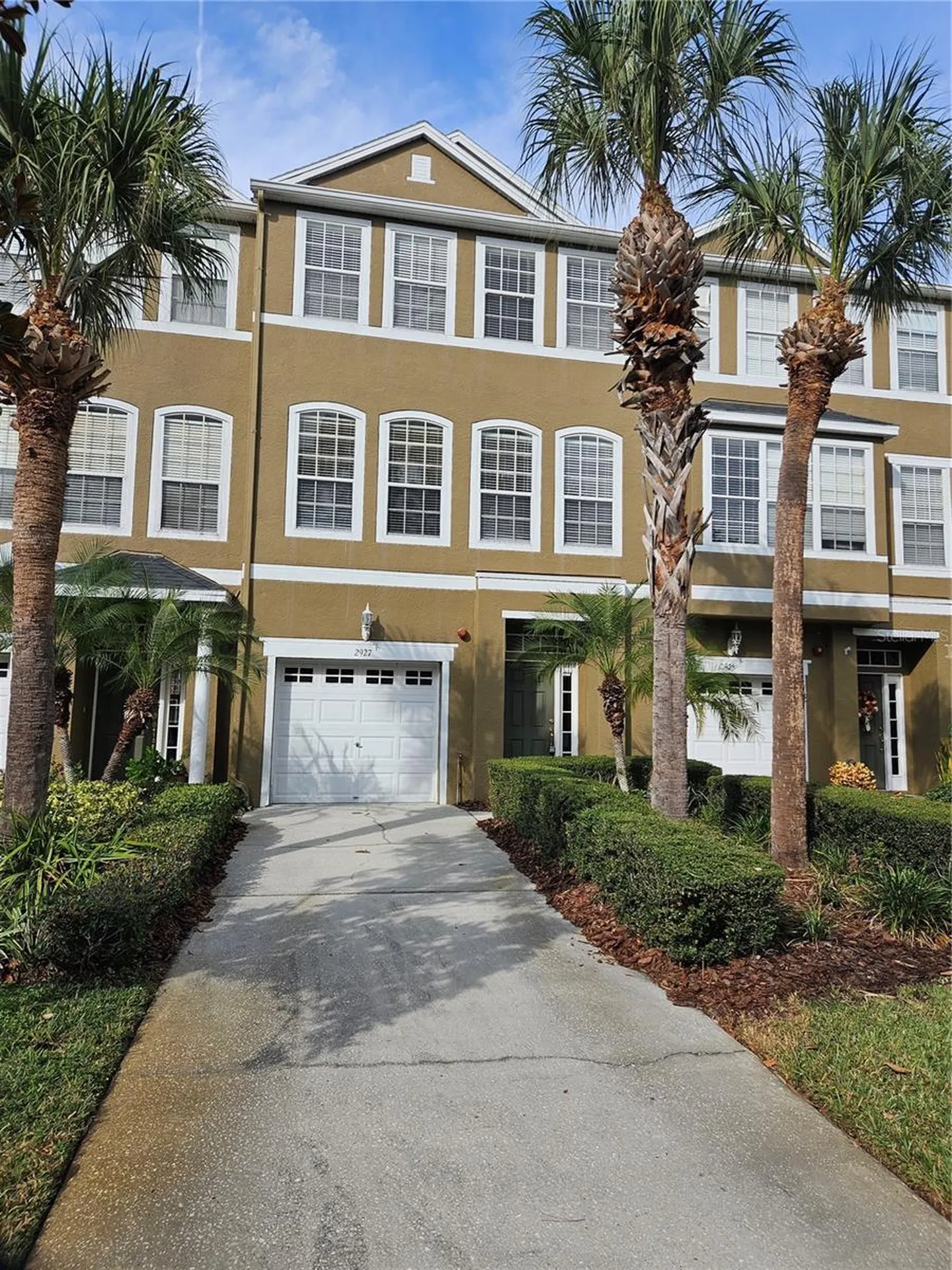 2927 Pointeview Drive Tampa FL 33611