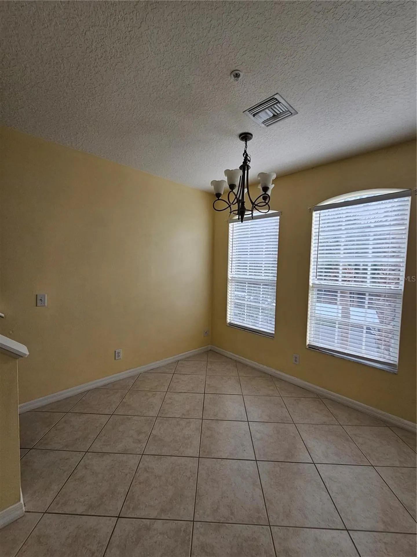 2927 Pointeview Drive Tampa FL 33611