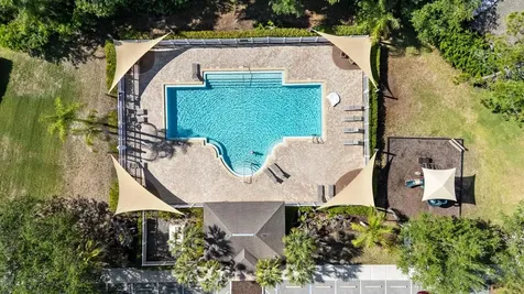 380 Rosalind Lane Oldsmar FL 34677