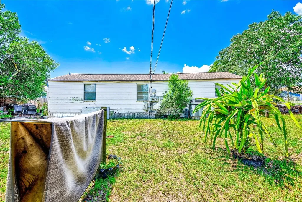 3257 57th Avenue N St Petersburg FL 33714