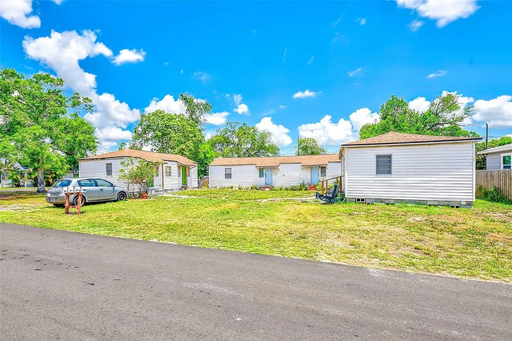 3257 57th Avenue N St Petersburg FL 33714