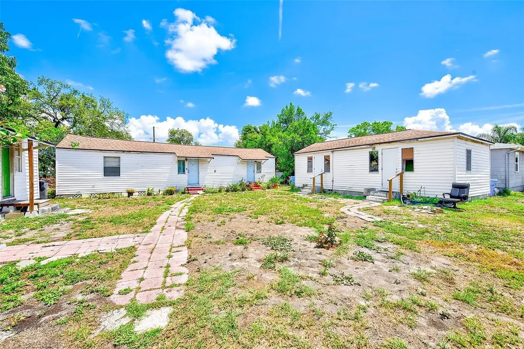 3257 57th Avenue N St Petersburg FL 33714