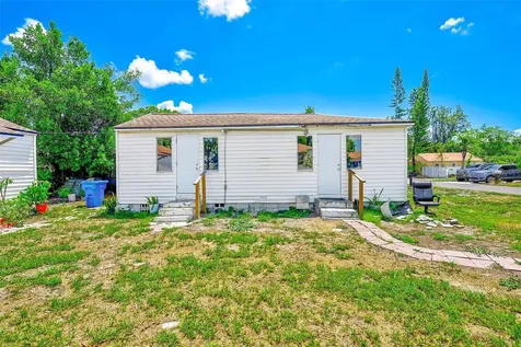 3257 57th Avenue N St Petersburg FL 33714