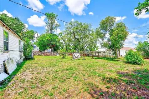 3257 57th Avenue N St Petersburg FL 33714