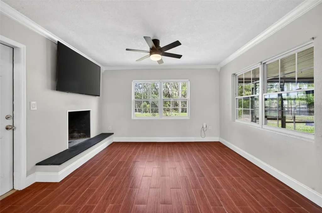 1009 Lake Bell Drive Winter Park FL 32789