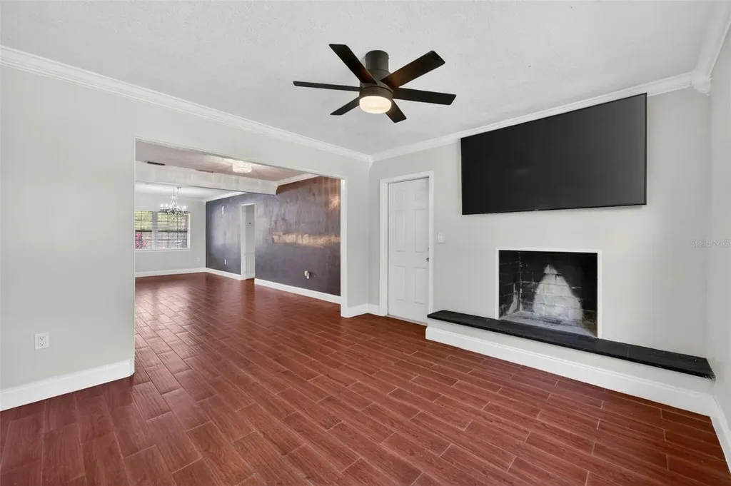 1009 Lake Bell Drive Winter Park FL 32789