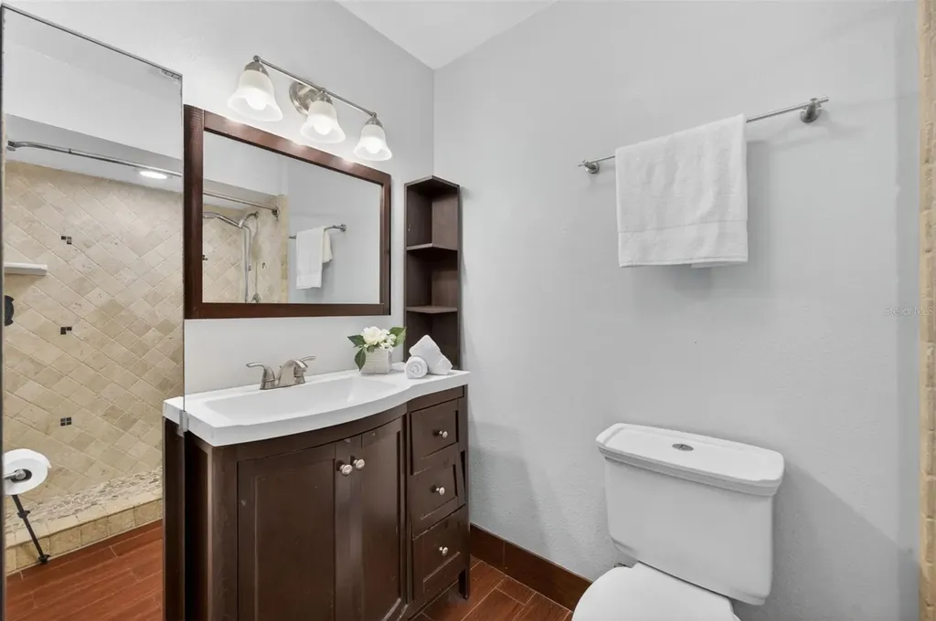 1009 Lake Bell Drive Winter Park FL 32789