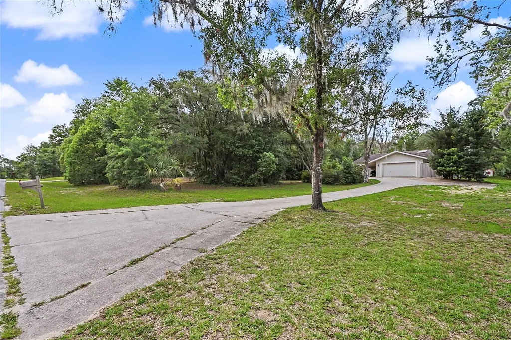 20250 SW 93 Lane Road Dunnellon FL 34431