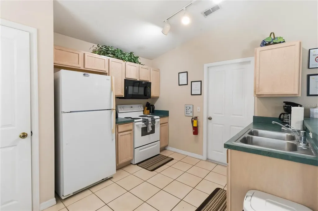 446 Reserve Drive Davenport FL 33896