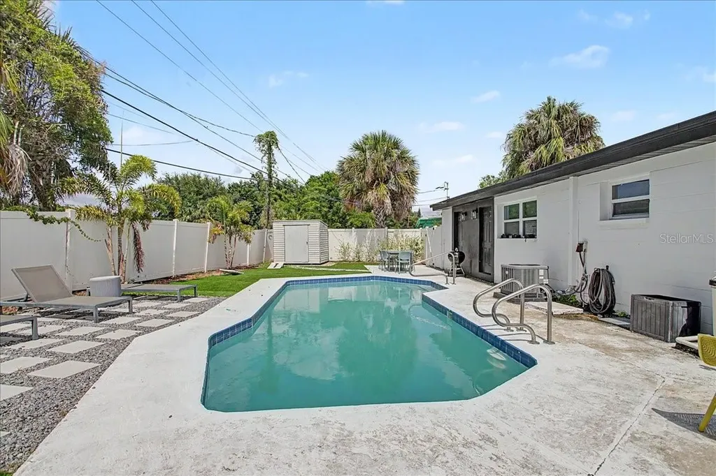 7812 Rideout Road Tampa FL 33619