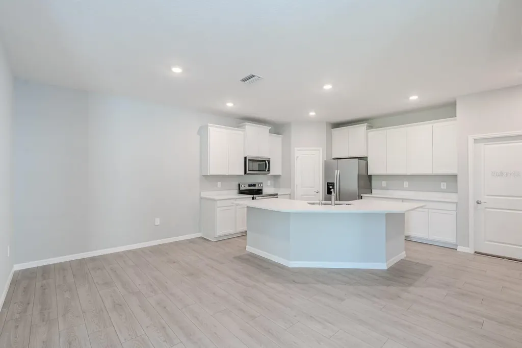 4008 Westwood Fields Loop Plant City FL 33565