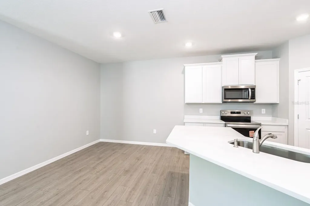 4008 Westwood Fields Loop Plant City FL 33565