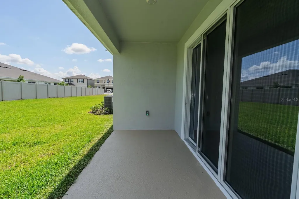 4008 Westwood Fields Loop Plant City FL 33565