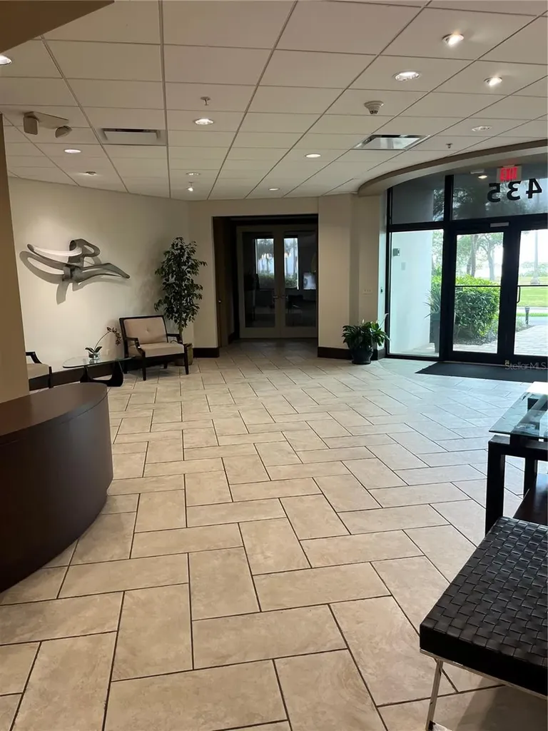 435 S Gulfstream Avenue Sarasota FL 34236