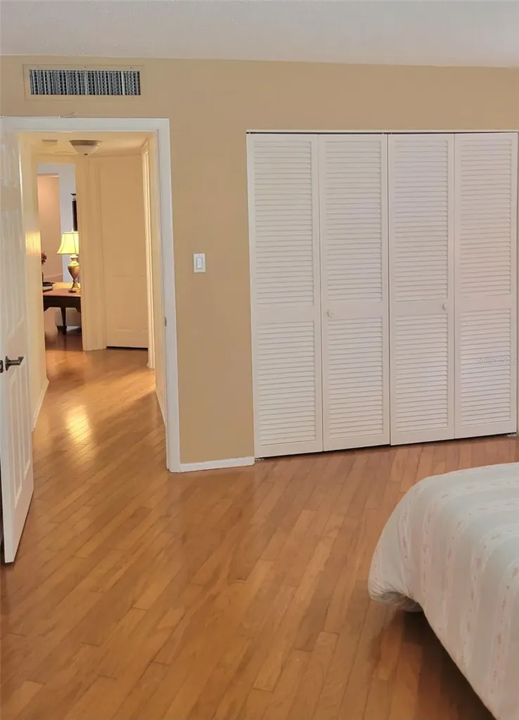 435 S Gulfstream Avenue Sarasota FL 34236