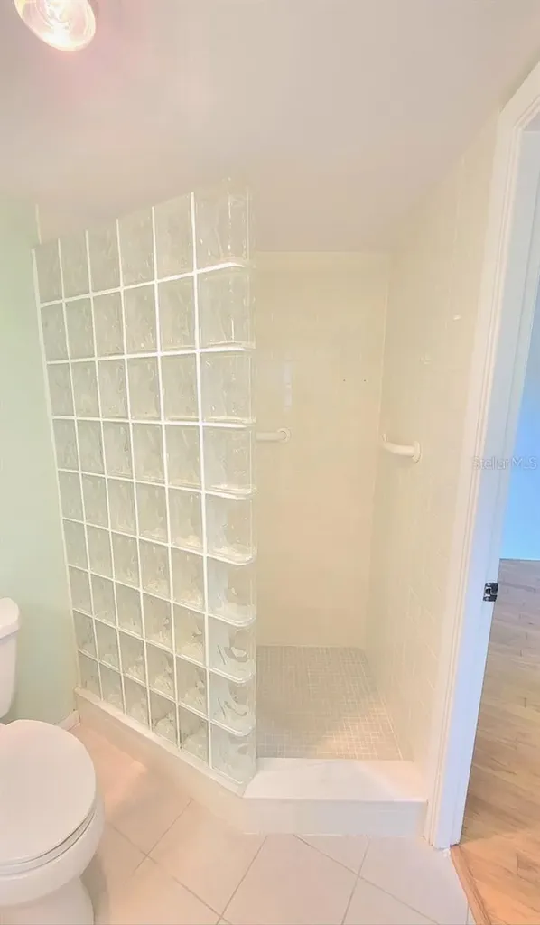 435 S Gulfstream Avenue Sarasota FL 34236
