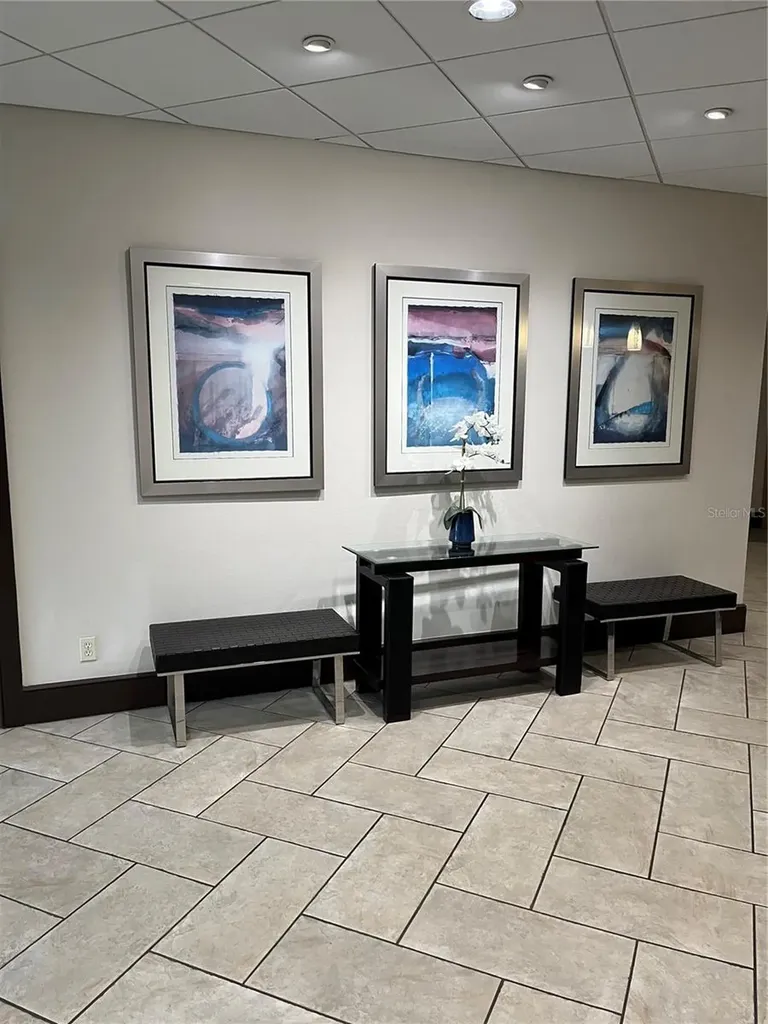 435 S Gulfstream Avenue Sarasota FL 34236