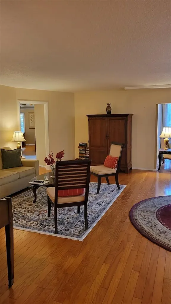 435 S Gulfstream Avenue Sarasota FL 34236