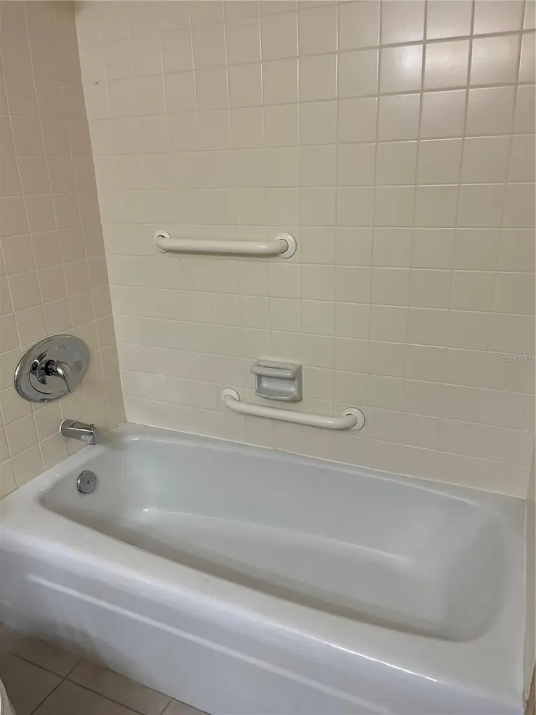 435 S Gulfstream Avenue Sarasota FL 34236