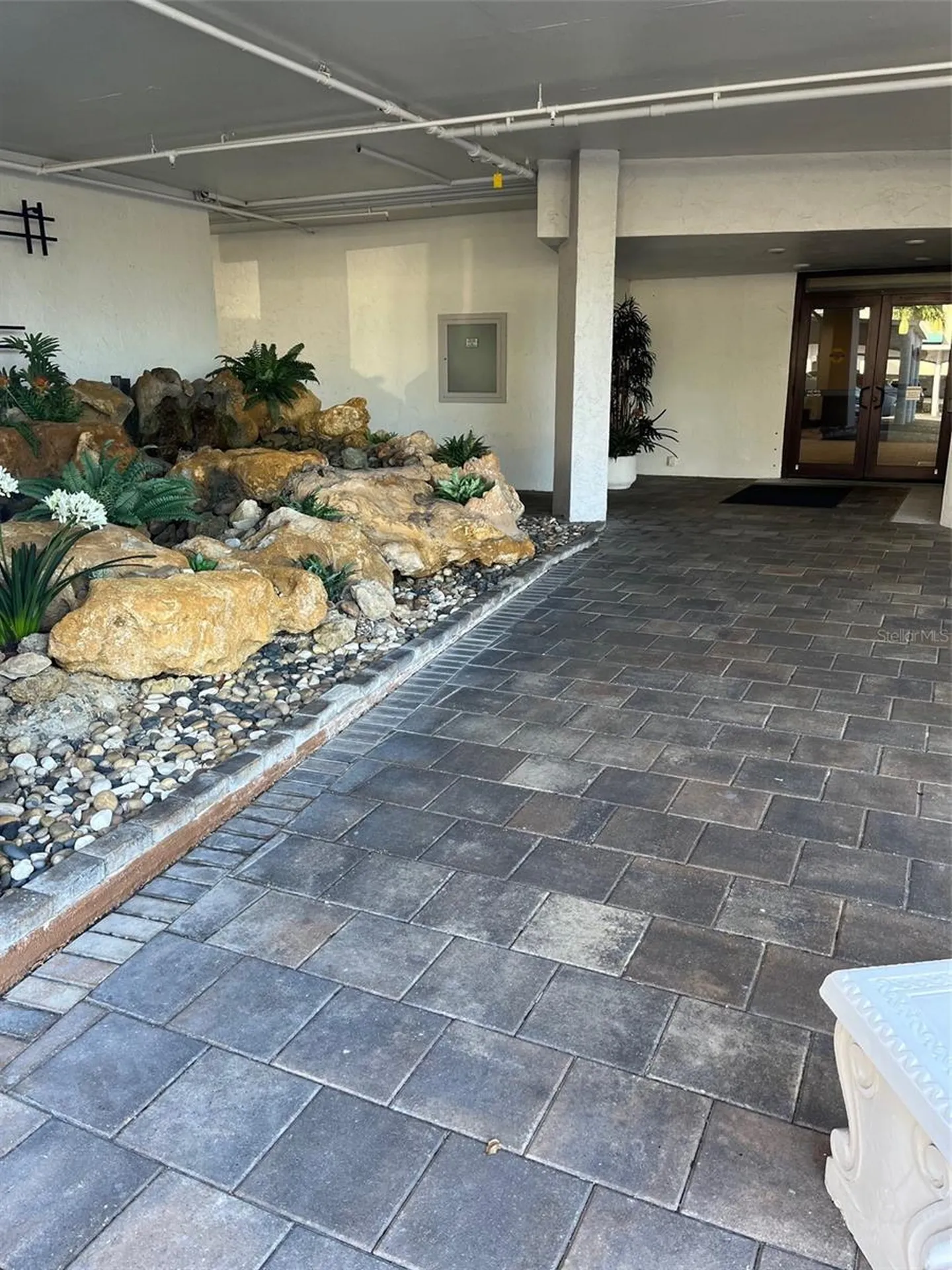 435 S Gulfstream Avenue Sarasota FL 34236