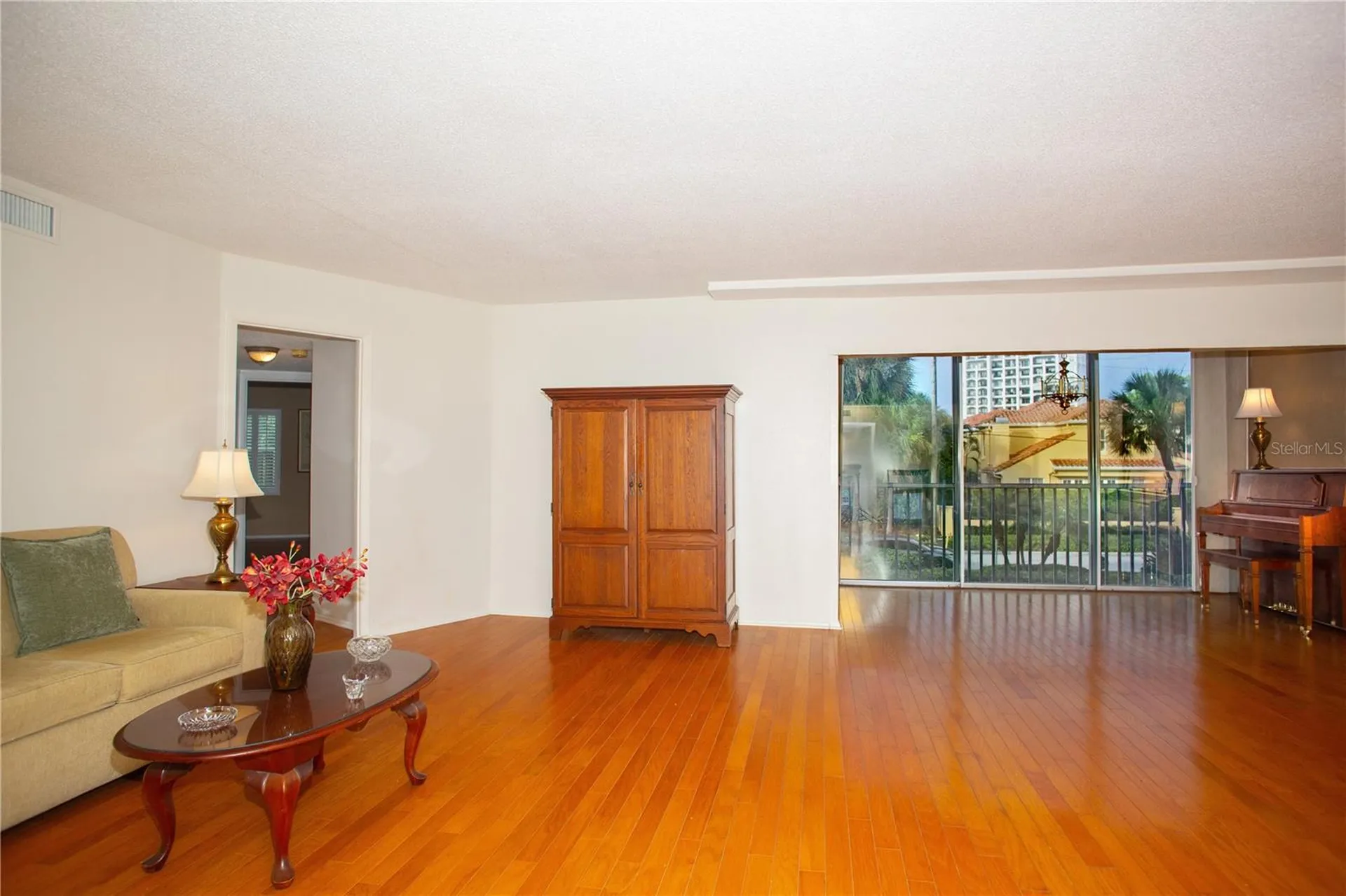 435 S Gulfstream Avenue Sarasota FL 34236