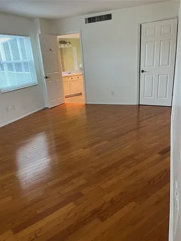 435 S Gulfstream Avenue Sarasota FL 34236