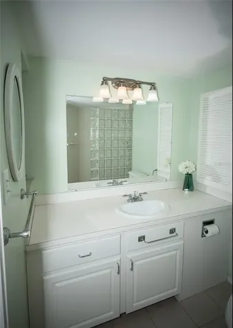 435 S Gulfstream Avenue Sarasota FL 34236