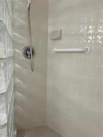 435 S Gulfstream Avenue Sarasota FL 34236