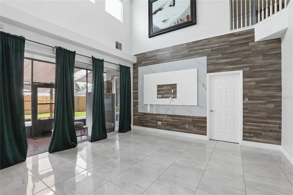 10142 Silmarien Street Orlando FL 32825