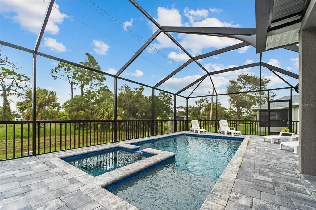 265 Annapolis Lane Rotonda West FL 33947