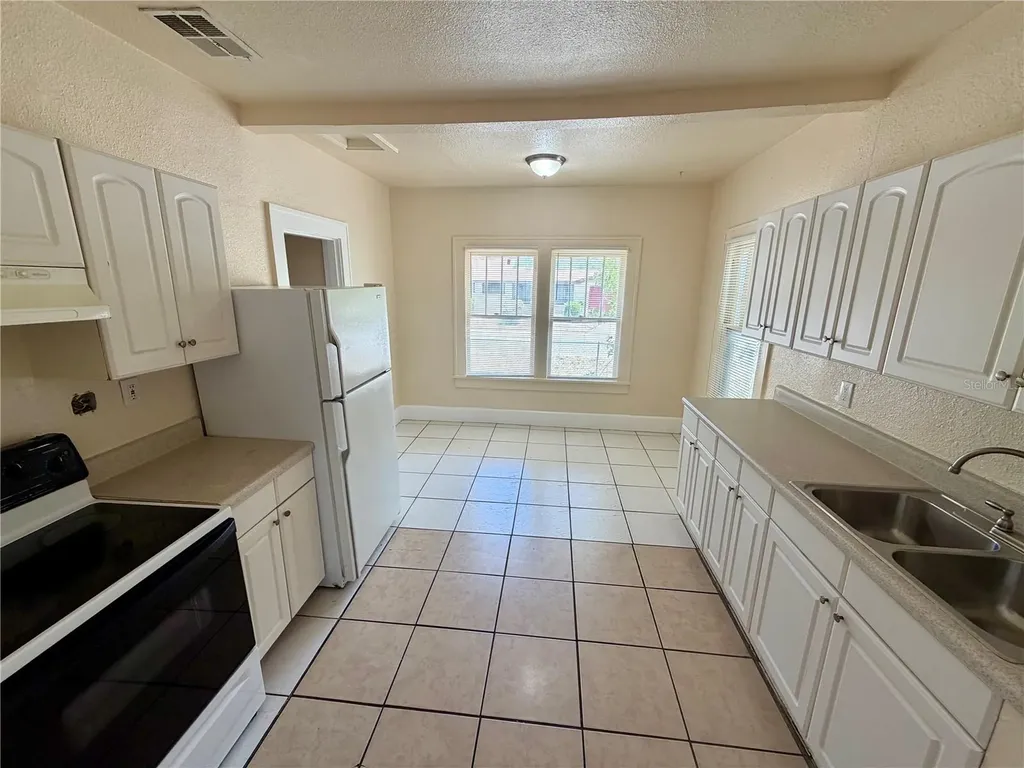 750 38th Avenue S St Petersburg FL 33705