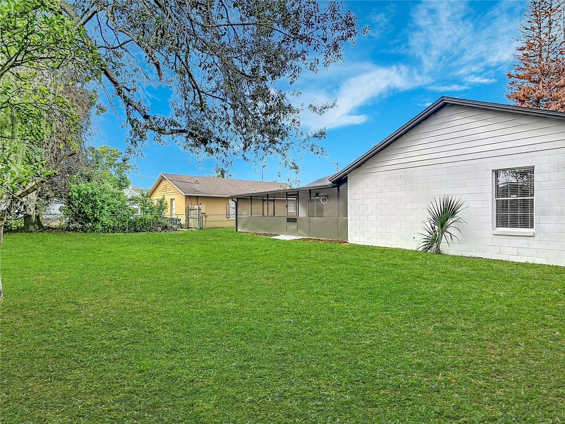 921 Fort Smith Boulevard Deltona FL 32738